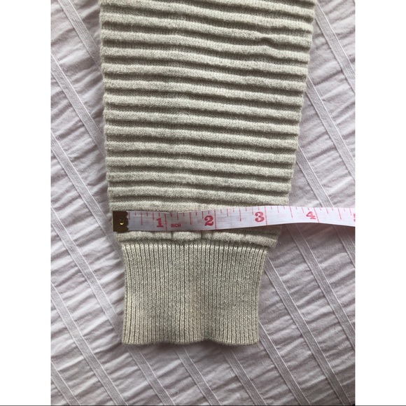 Forever 21 Cream Sweater - Picture 13 of 14